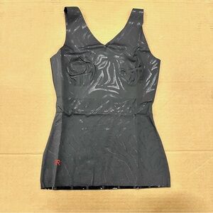 New Ruby Ribbon Gilded Tiger V-Neck Tank Cami Black